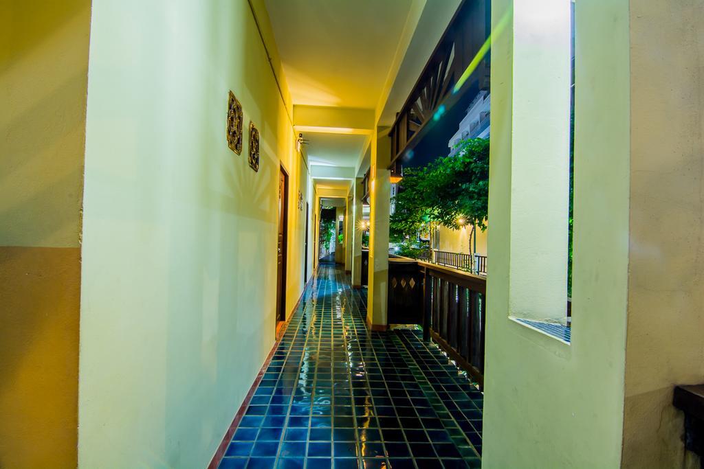 Sutus Court 2 Hotel Патая Екстериор снимка