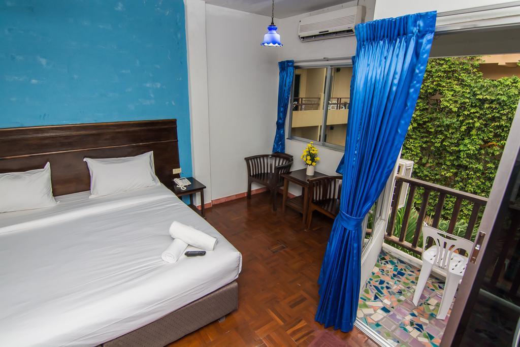 Sutus Court 2 Hotel Патая Екстериор снимка