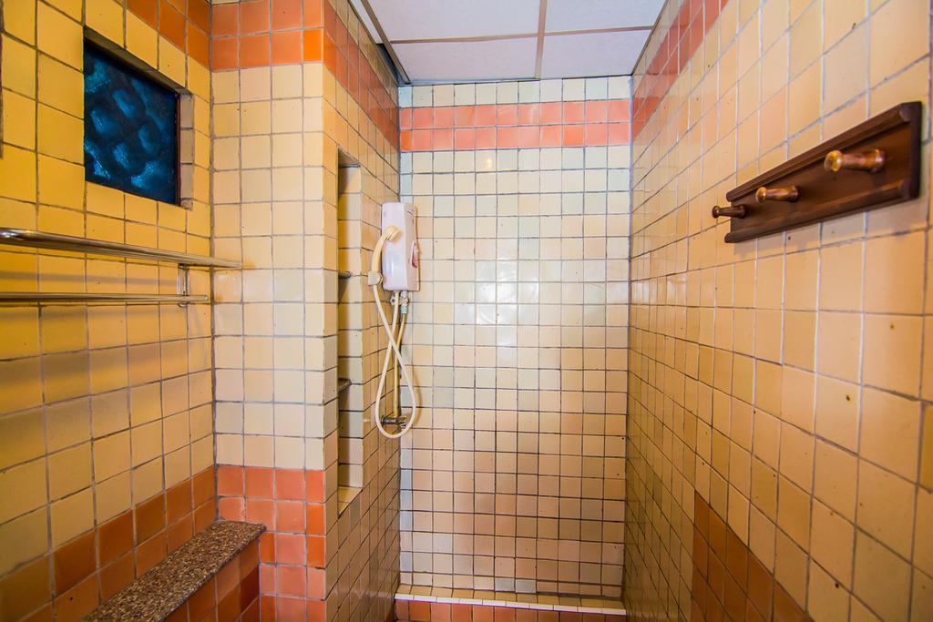 Sutus Court 2 Hotel Патая Екстериор снимка