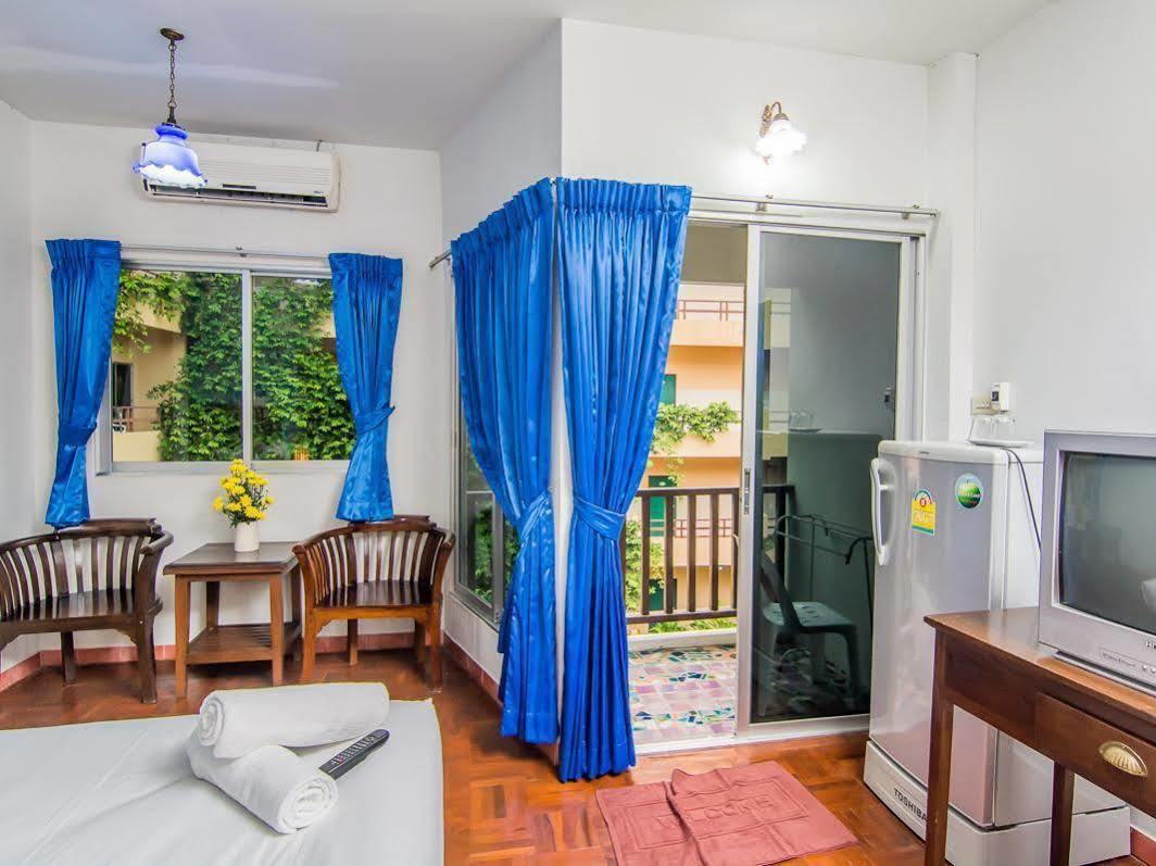 Sutus Court 2 Hotel Патая Екстериор снимка