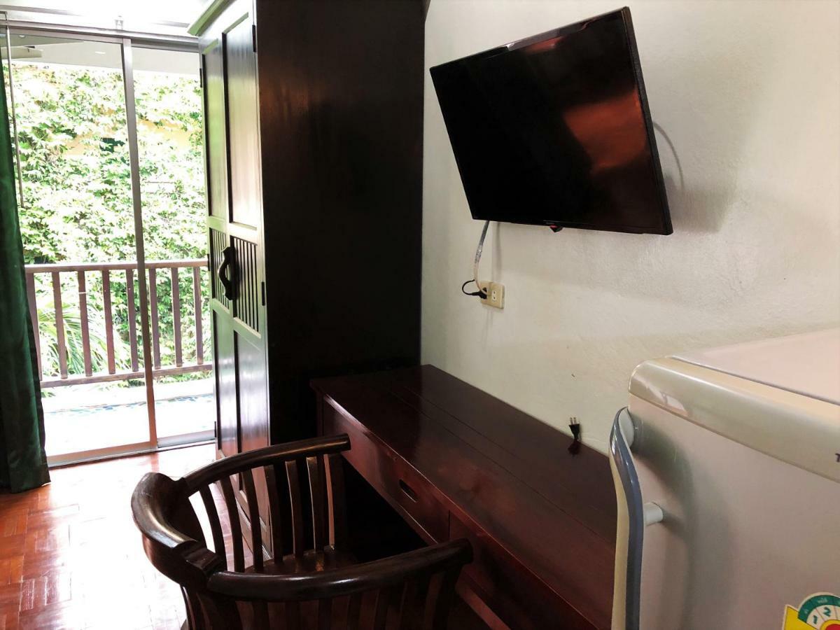Sutus Court 2 Hotel Патая Екстериор снимка