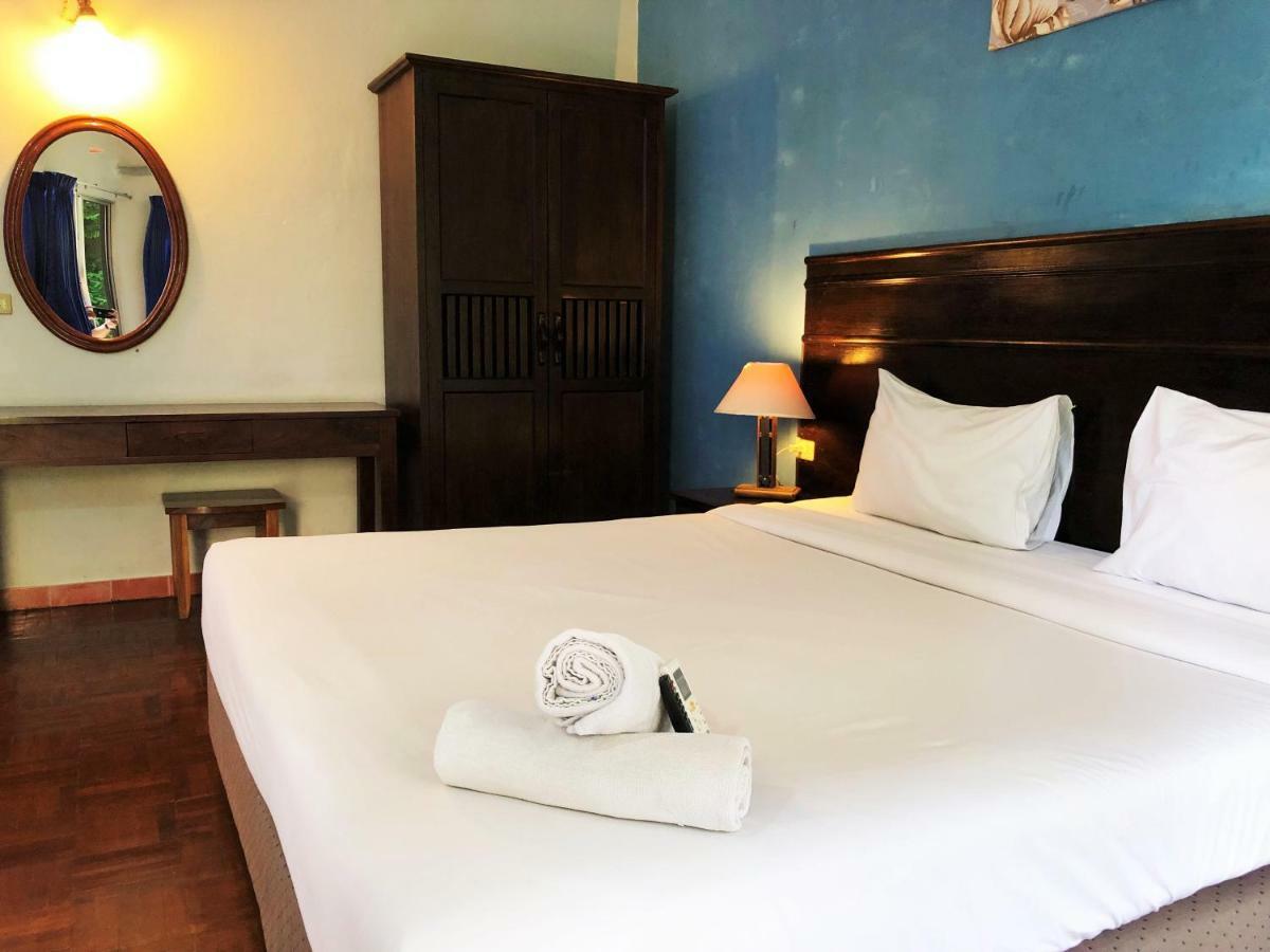 Sutus Court 2 Hotel Патая Екстериор снимка