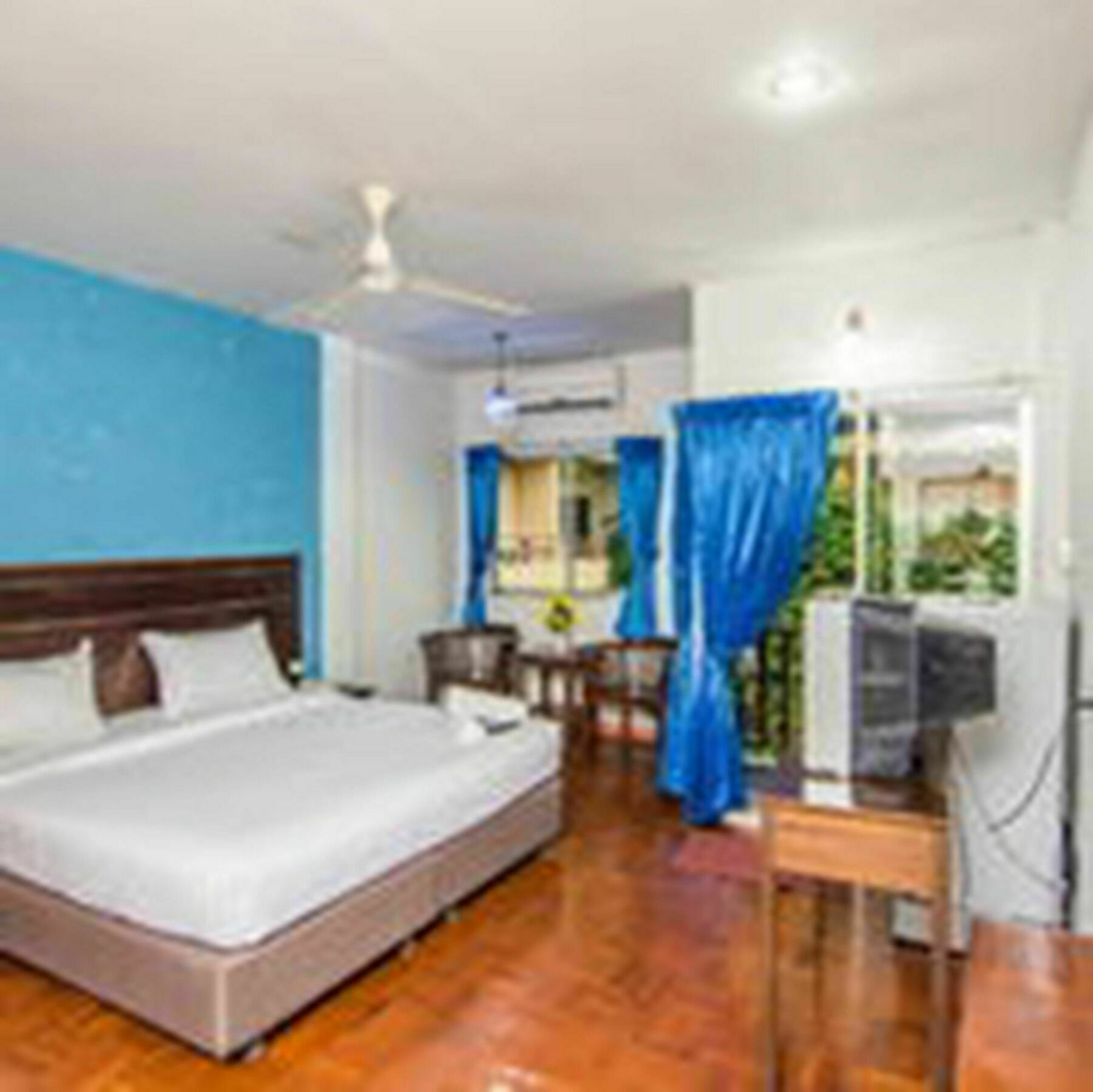 Sutus Court 2 Hotel Патая Екстериор снимка