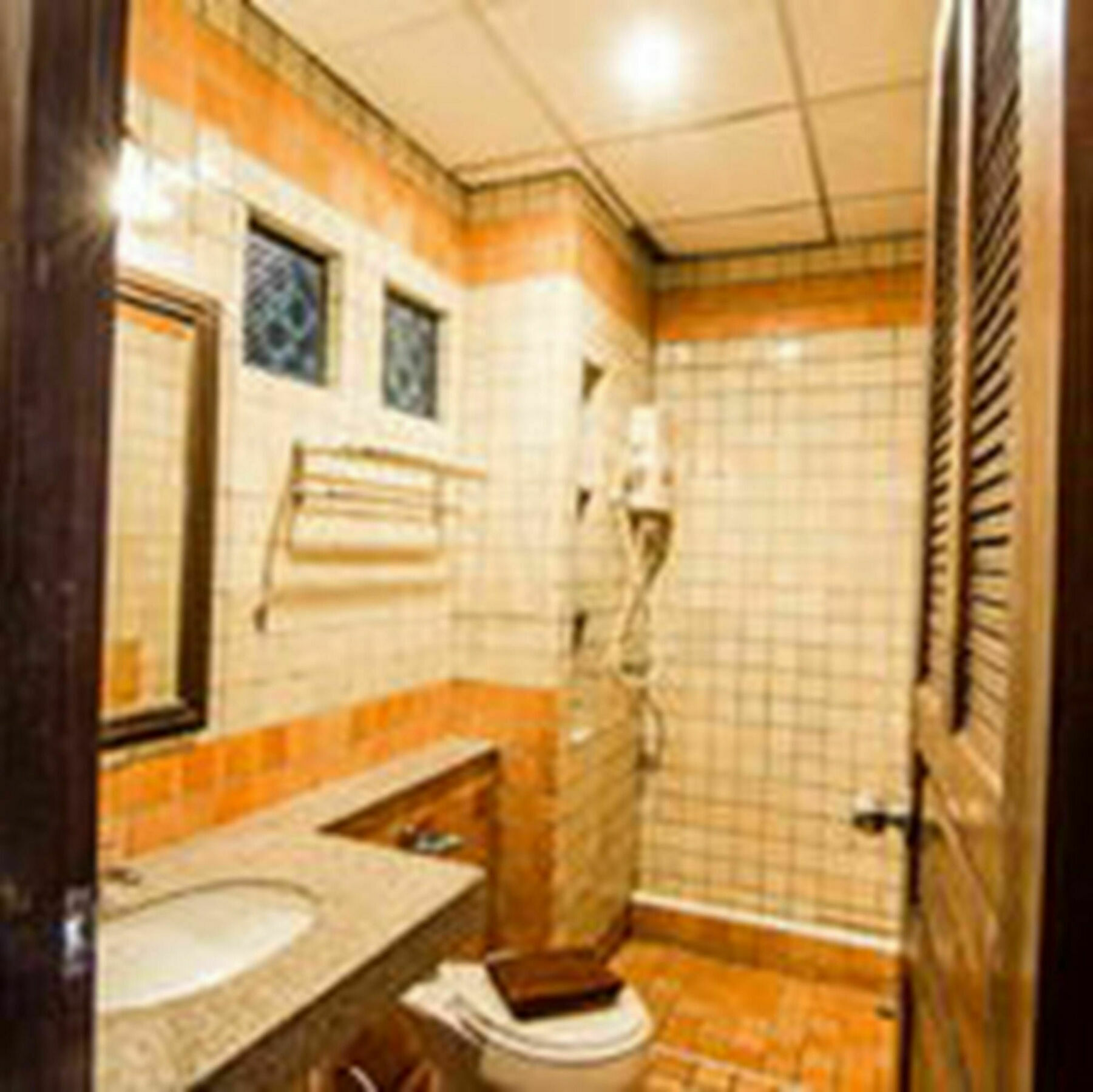 Sutus Court 2 Hotel Патая Екстериор снимка