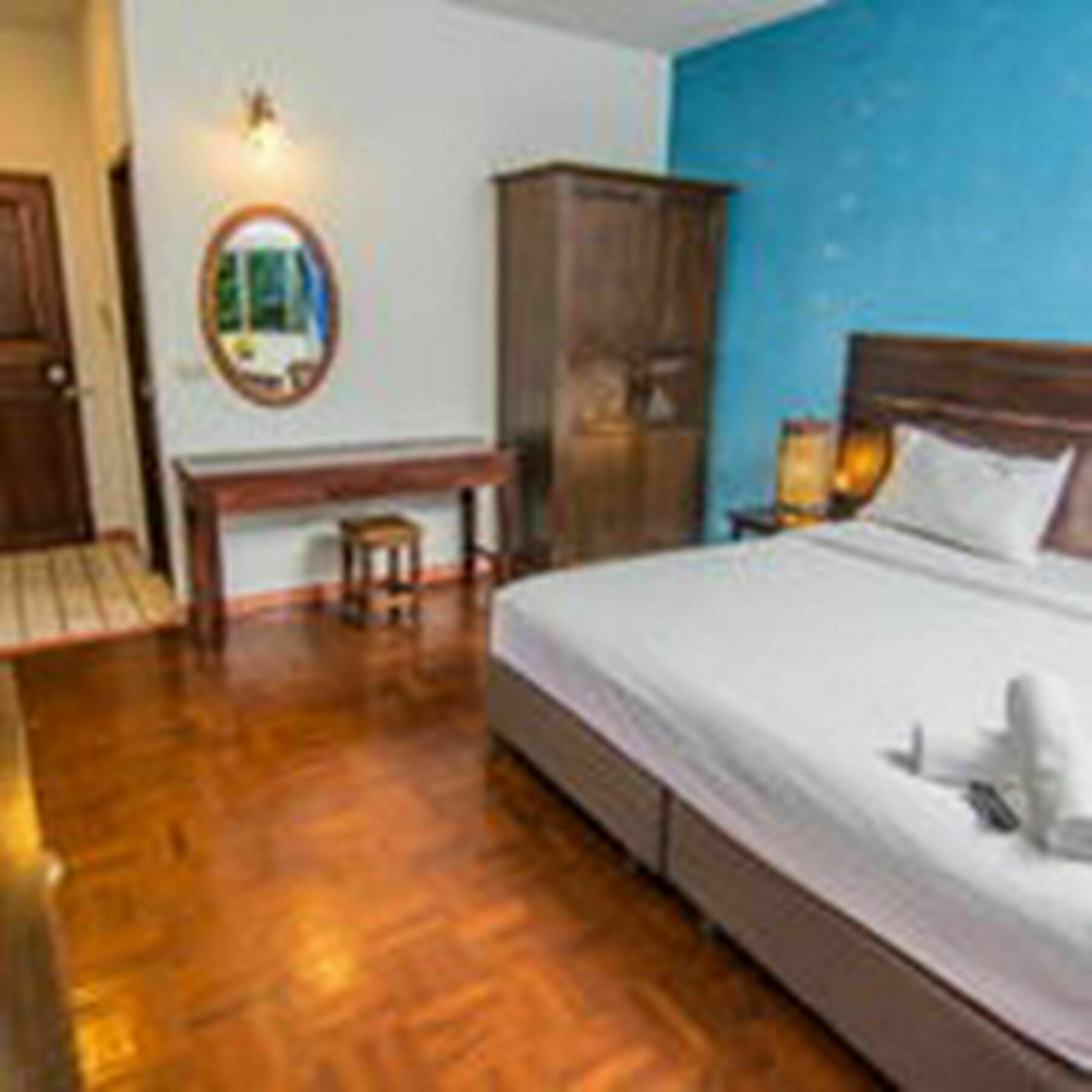 Sutus Court 2 Hotel Патая Екстериор снимка