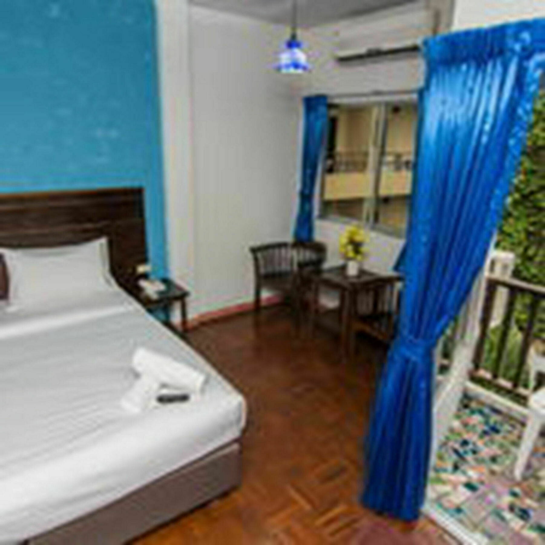 Sutus Court 2 Hotel Патая Екстериор снимка