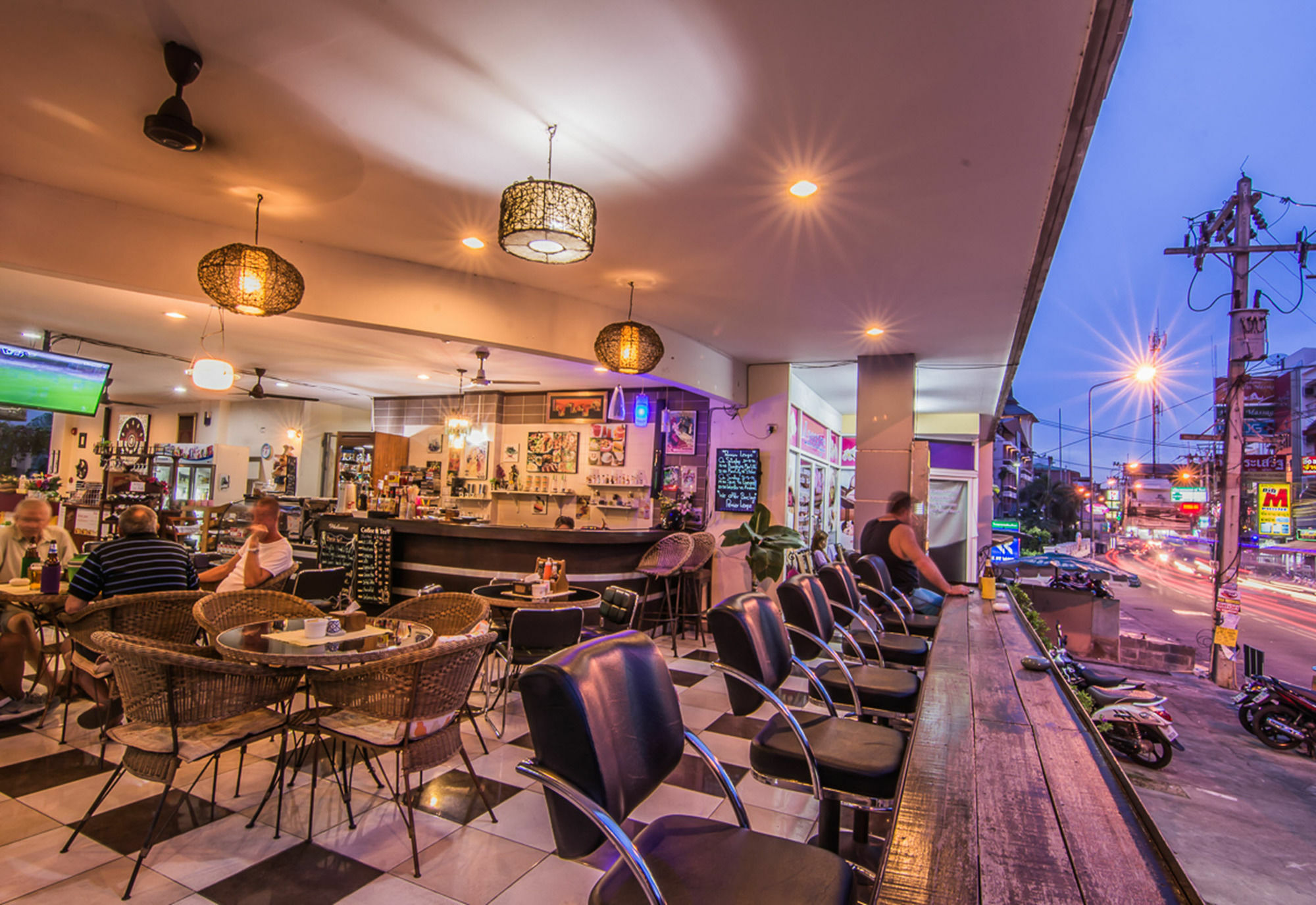 Sutus Court 2 Hotel Патая Екстериор снимка